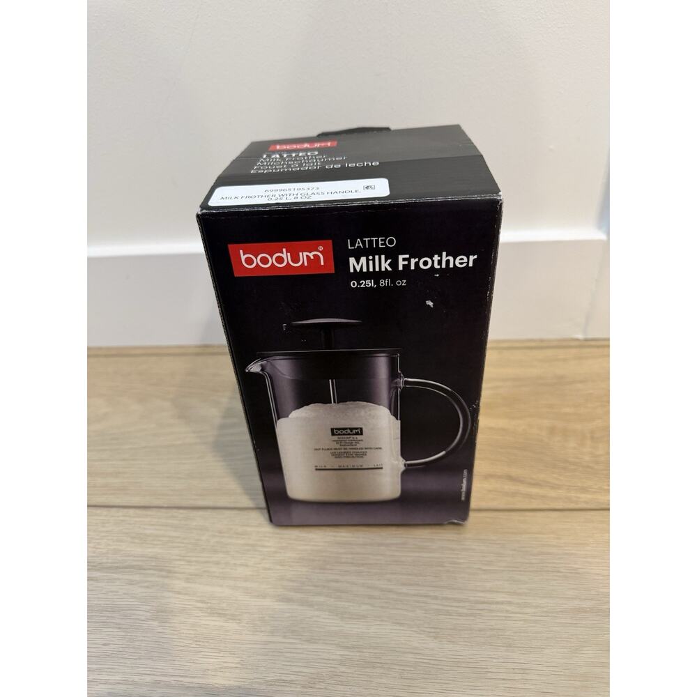 Bodum Latteo 1446 Manual Milk Frother, 8 oz. Use for Cocktails & Dressings Too